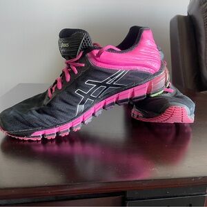 Asics Black and Pink Athletic Shoes with Cushioned Flexibility